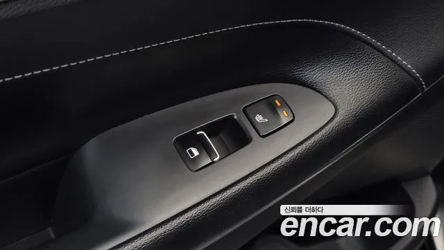 Hyundai Grandeur 2017 thumb 12