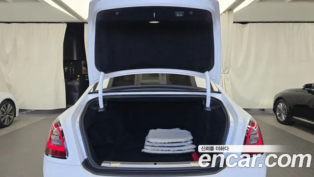 Rolls-Royce Ghost 2021 thumb 11