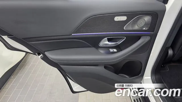 Mercedes-Benz E-Класс 2023 thumb 11