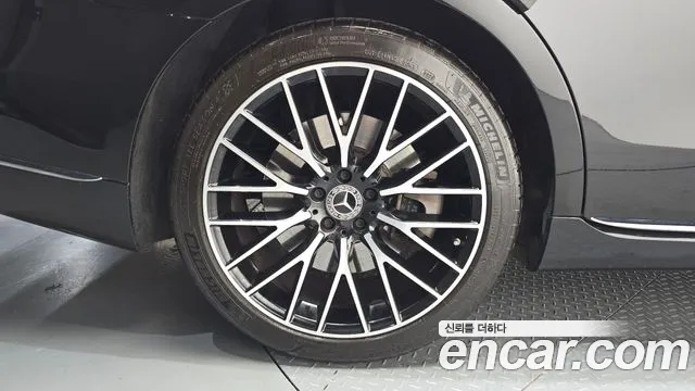 Mercedes-Benz S-Class 2023 thumb 7