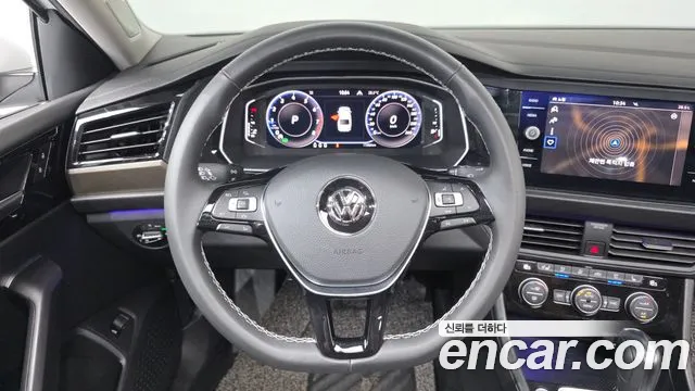 Volkswagen Jetta 2021 thumb 5