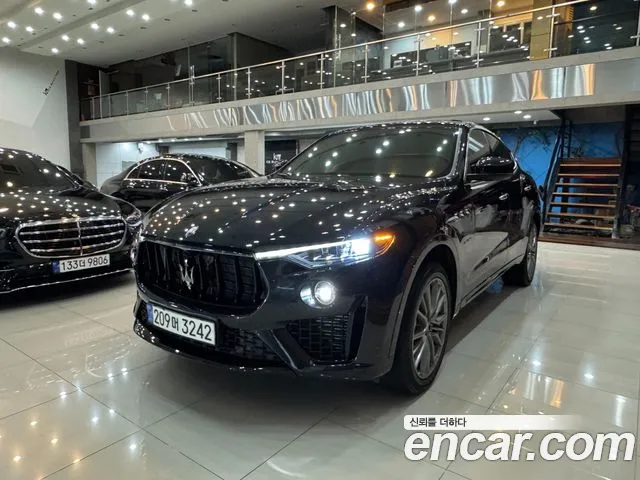 Maserati Levante 2020 thumb 8