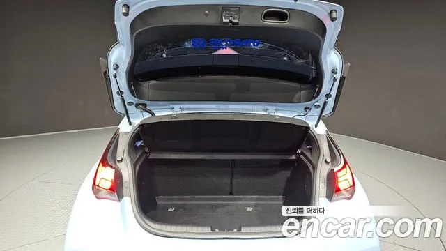 Hyundai Veloster 2021 thumb 9