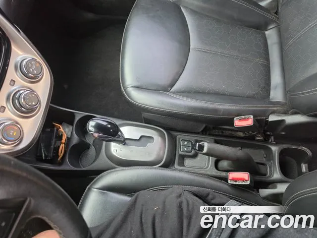 Chevrolet Spark 2018 thumb 12