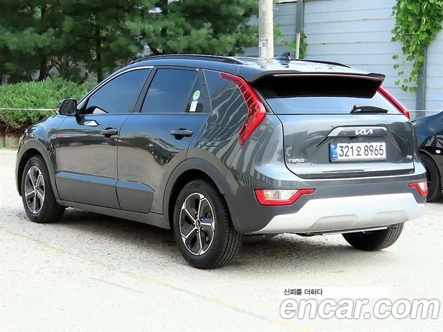 Kia Niro 2022 thumb 4