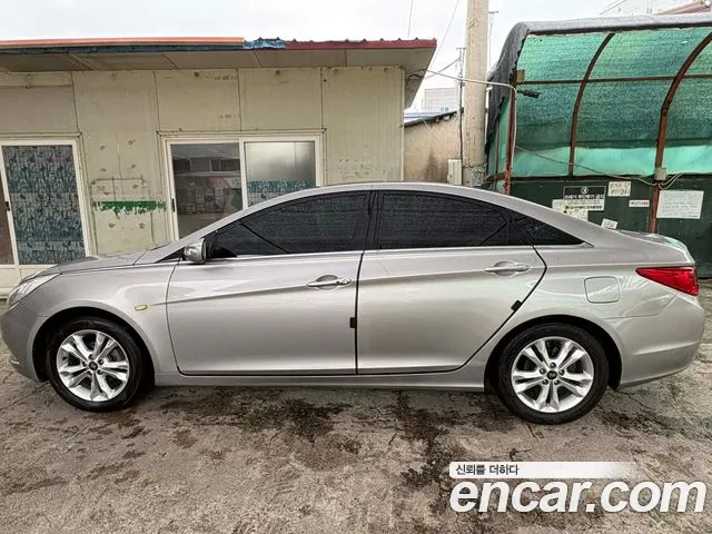 Hyundai Sonata 2010 thumb 7