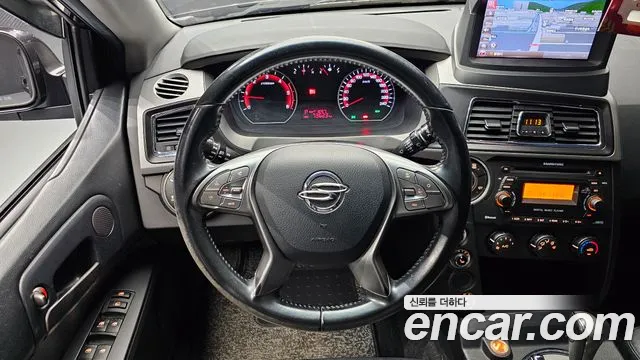 KG_Mobility_Ssangyong KORANDO 2017 thumb 10
