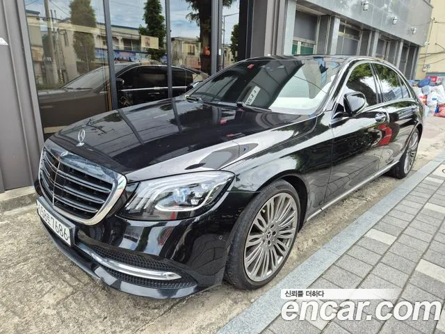 Mercedes-Benz S-Класс 2017 thumb 2