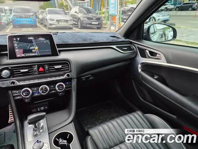 Genesis G70 2019 thumb 8