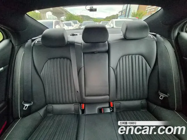 Genesis G70 2019 thumb 3