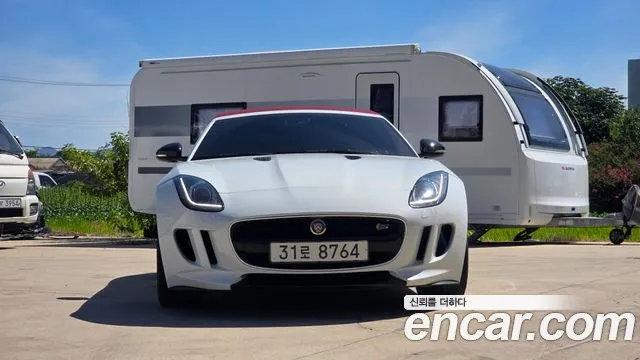 Jaguar F-Type 2015 thumb 2