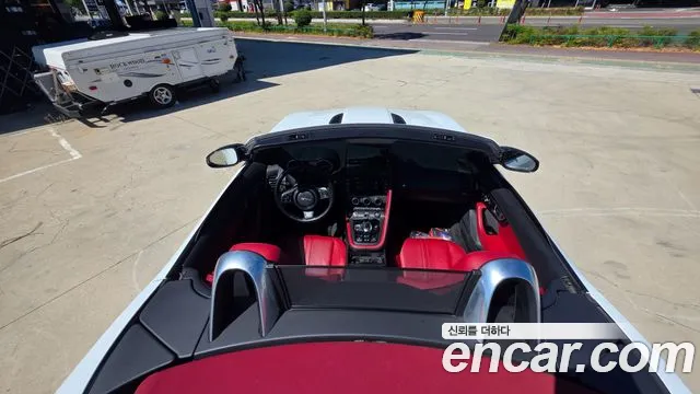 Jaguar F-Type 2015 thumb 10