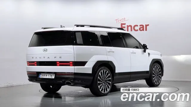 Hyundai Santa Fe 2024 thumb 2