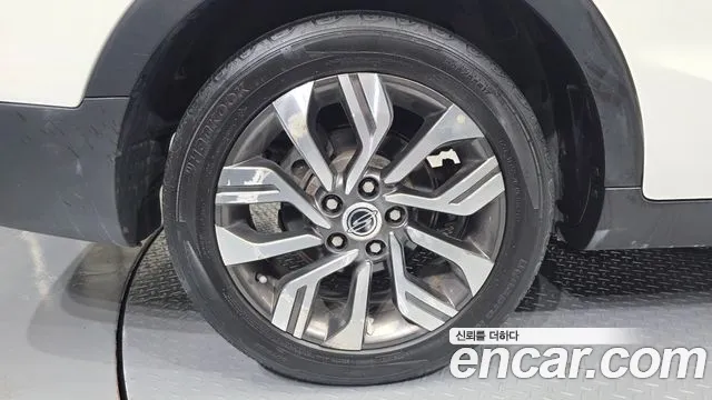 KG_Mobility_Ssangyong TIBOLI 2018 thumb 5