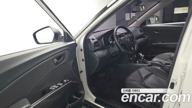 KG_Mobility_Ssangyong TIBOLI 2018 thumb 10
