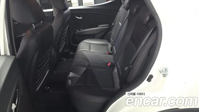 KG_Mobility_Ssangyong TIBOLI 2018 thumb 12