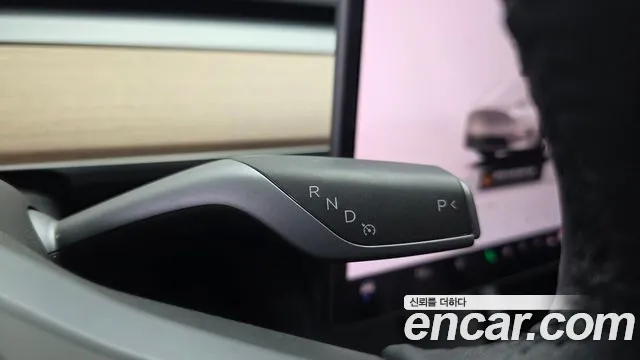 Tesla Model Y 2022 thumb 9