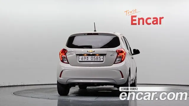 Chevrolet Spark 2016 thumb 4