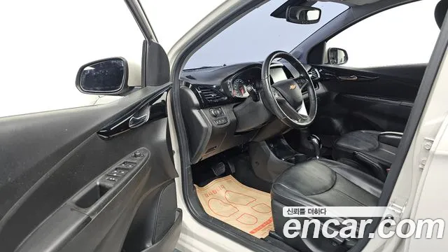 Chevrolet Spark 2016 thumb 10