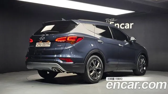 Hyundai Santa Fe 2016 thumb 2