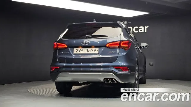 Hyundai Santa Fe 2016 thumb 4