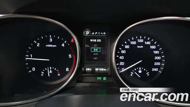 Hyundai Santa Fe 2016 thumb 8