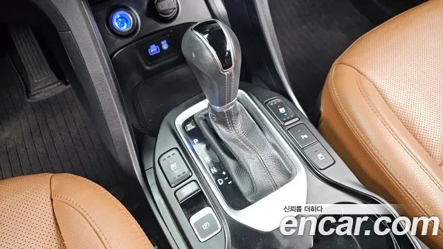 Hyundai Santa Fe 2016 thumb 9
