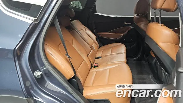 Hyundai Santa Fe 2016 thumb 12