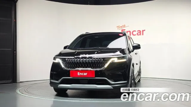 Kia Carnival 2023 thumb 3