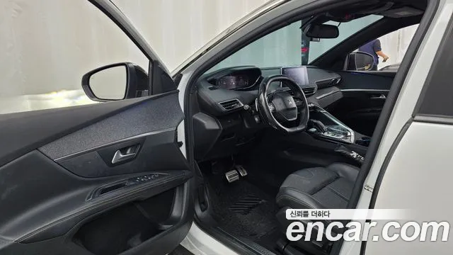 Peugeot 5008 2018 thumb 10