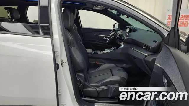 Peugeot 5008 2018 thumb 11