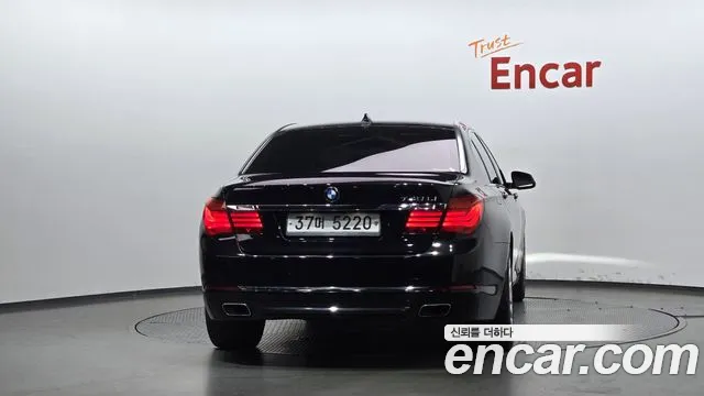 BMW 7 серии 2013 thumb 4