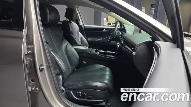 Genesis G80 2021 thumb 11