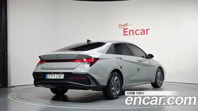 Hyundai Avante 2023 thumb 2