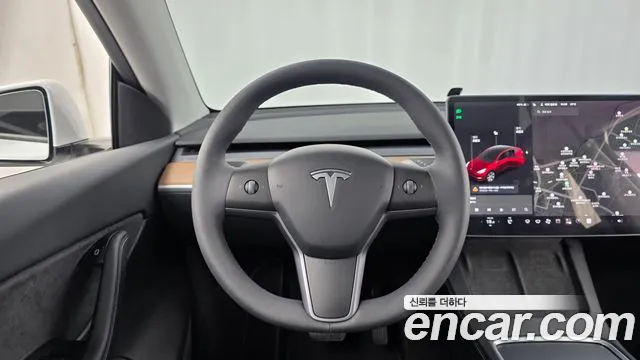 Tesla Model Y 2021 thumb 12