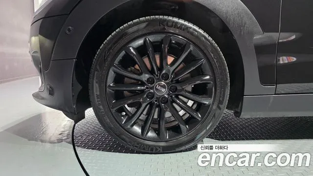 Mini Clubman 2019 thumb 5