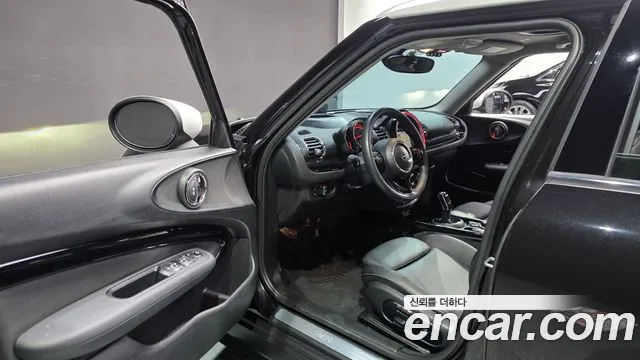 Mini Clubman 2019 thumb 10
