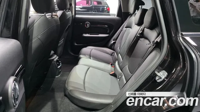 Mini Clubman 2019 thumb 11