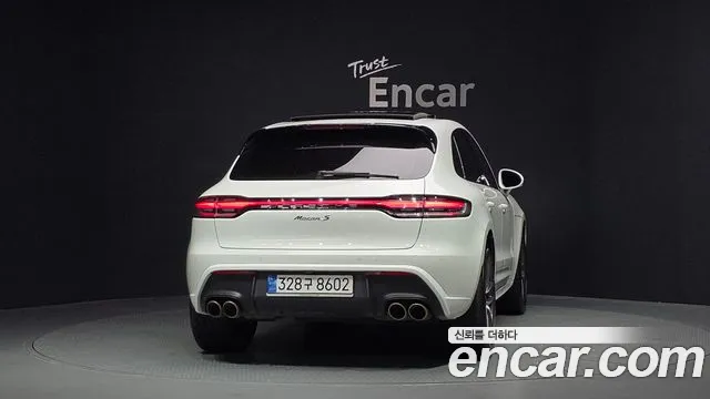 Porsche Macan 2022 thumb 4