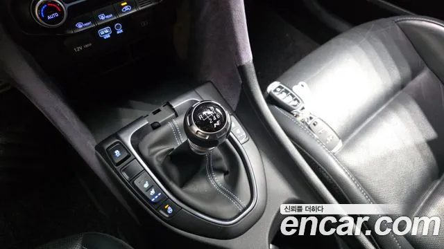 Hyundai Veloster 2018 thumb 7