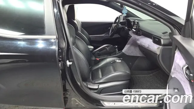 Hyundai Veloster 2018 thumb 12
