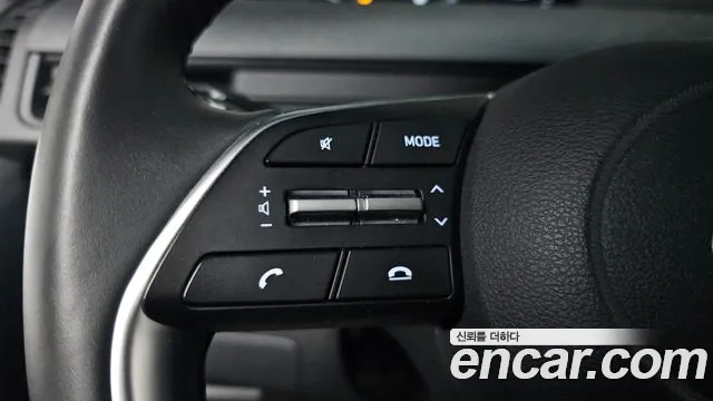 Hyundai Staria 2024 thumb 7
