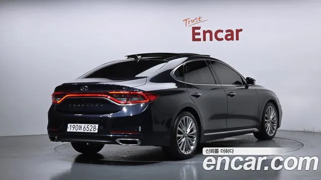 Hyundai Grandeur 2017 thumb 3