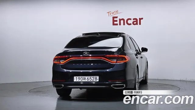 Hyundai Grandeur 2017 thumb 12