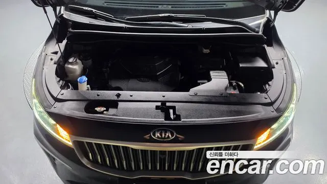 Kia Carnival 2018 thumb 5