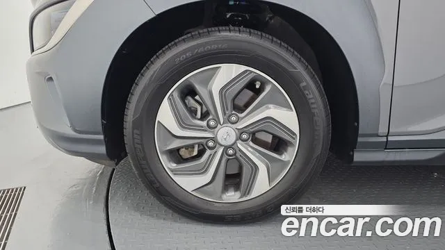 Hyundai Kona 2022 thumb 4