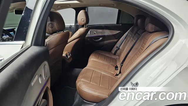 Mercedes-Benz E-Класс 2018 thumb 9