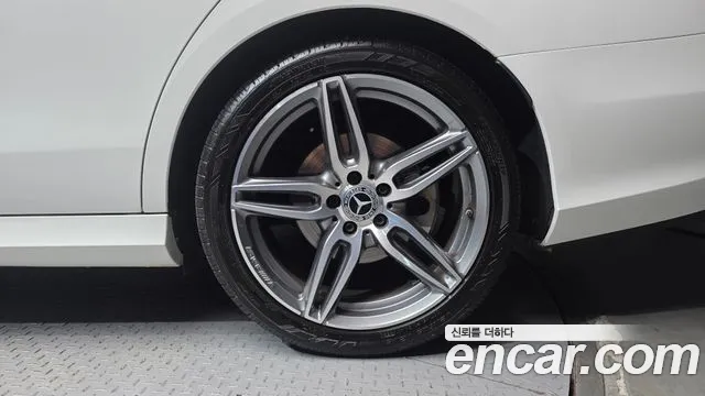 Mercedes-Benz E-Класс 2018 thumb 2