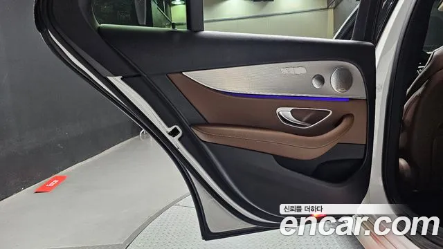 Mercedes-Benz E-Класс 2018 thumb 3