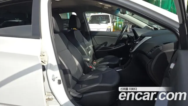 Hyundai Accent 2019 thumb 8